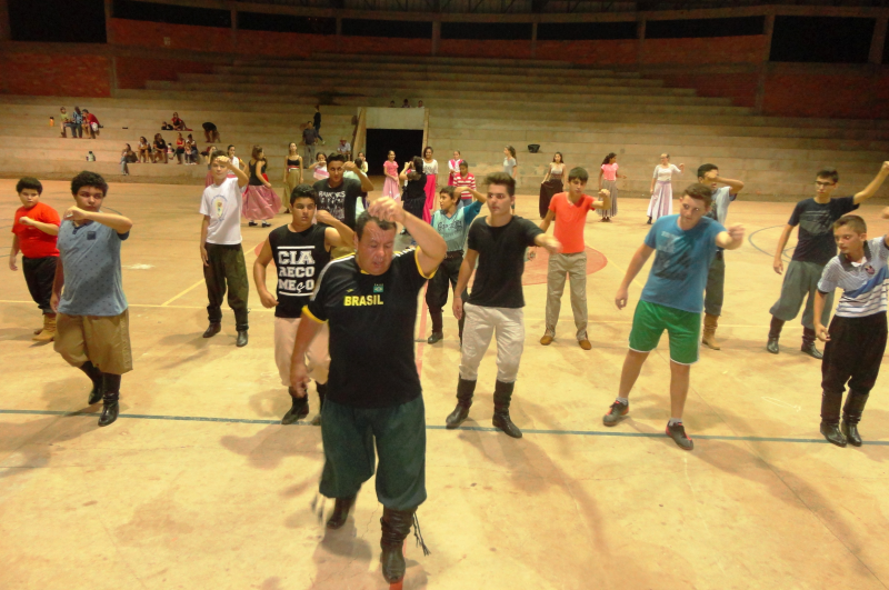 INICIARAM OS ENSAIOS DAS INVERNADAS DO CTG DE PORTO MAUA